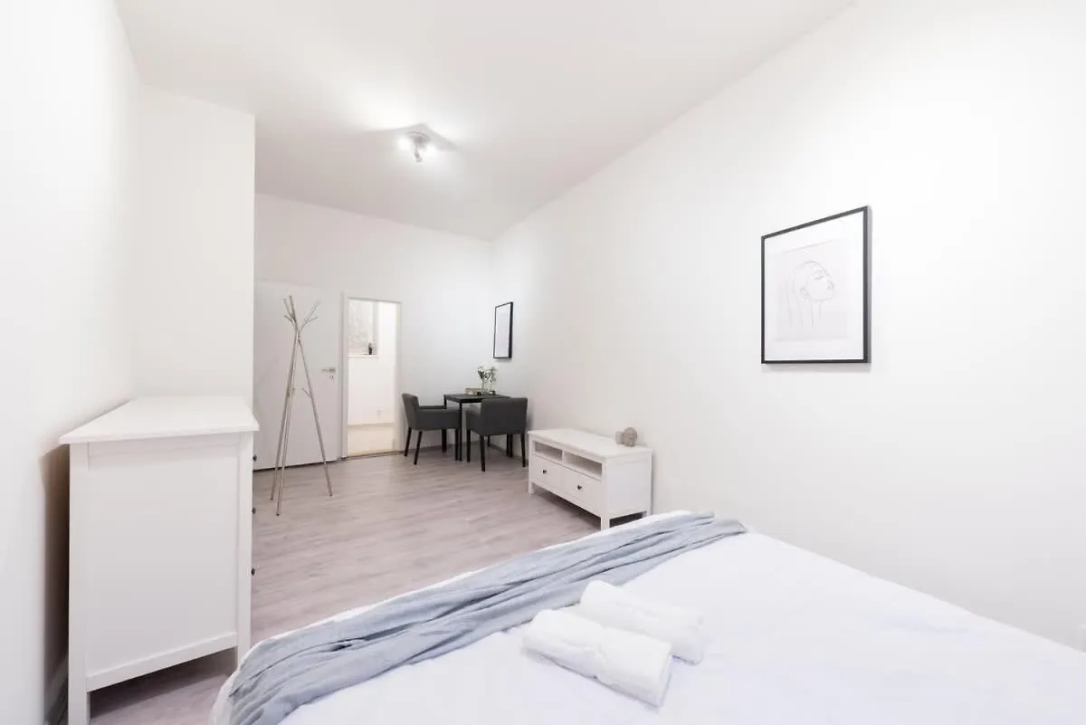 Timeless Charming Studio Near Old Town Prague Apartment